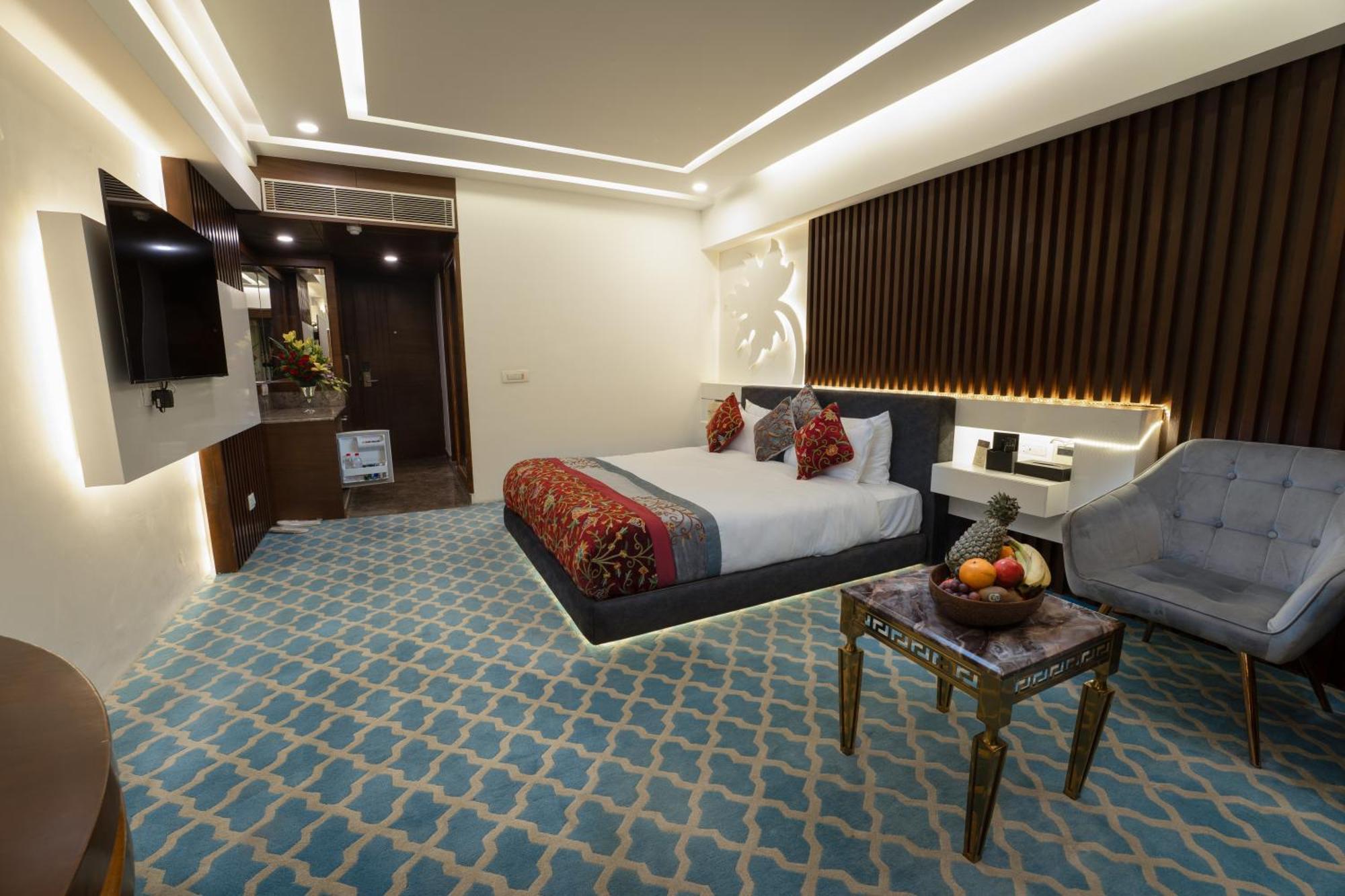 Hotel Snowland, Srinagar Экстерьер фото