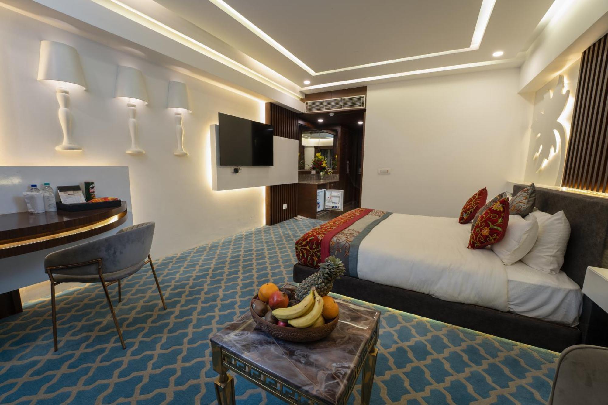 Hotel Snowland, Srinagar Экстерьер фото