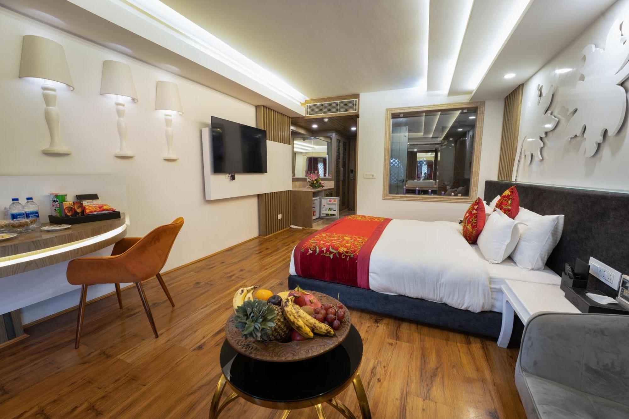 Hotel Snowland, Srinagar Экстерьер фото